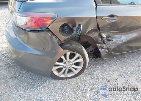 2011 Mazda Mazda3 S Sport из США, поврежденный, VIN JM1BL1U60B1401405